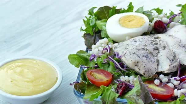 Baked Meat Salad Vegetables Eggs Sauce — Stock Video