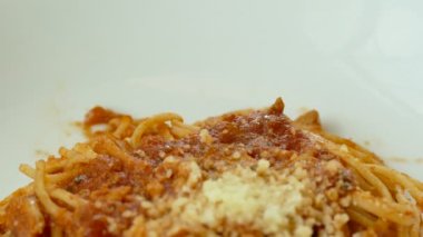 Spagetti bolognese tavuk