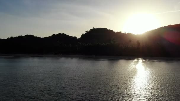 Vista Sul Tramonto Delle Onde Del Mare Spiaggia Sabbiosa Cielo — Video Stock