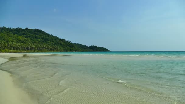 风景如画的码头与热带海滩 度假和旅行 — 图库视频影像