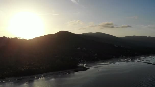 Дивовижний Повітряний Вид Морський Тропічний Курорт Заході Сонця — стокове відео