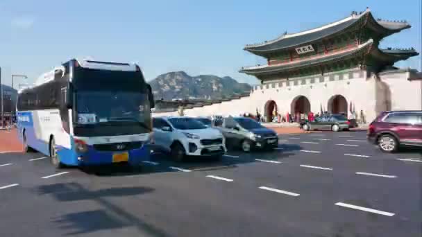 Seoul Coréia Sul Dezembro 2018 Lapso Tempo Palácio Gyeongbokgung Tráfego — Vídeo de Stock