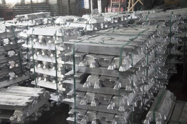 high precision aluminium part manufacturing by casting and machining clipart
