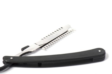 Kuaför iş tablo flatlay arka plan. Böyle bir fırçaları, püskürtme ve bir makas Beyaz ahşap tahta üzerinde çeşitli kuaförlük araçları.