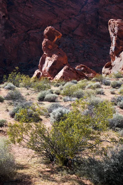 Weergave Van Evenwichtige Rock Uit Schilderachtige Vallei Van Brand State — Stockfoto