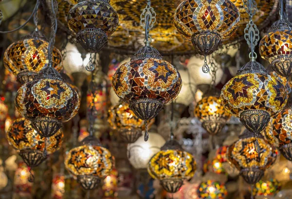 Дивовижні Традиційні Турецькі Лампи Ручної Роботи Сувенірній Крамниці Мозаїка Кольорового — стокове фото