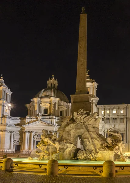 Čtyři Řeky Kašna Náměstí Piazza Navona Řím Itálie Evropa Noci — Stock fotografie