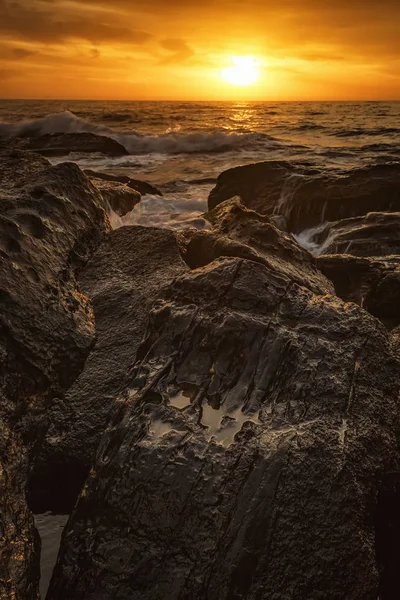 Sonnenaufgang Zwischen Den Felsen Sonnenaufgang Schwarzen Meer Der Nähe Von — Stockfoto