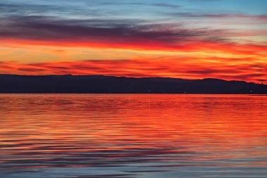 Kırmızı günbatımı 