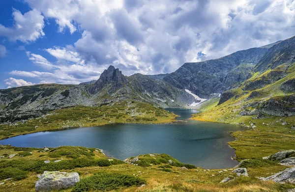 Lago liso — Fotografia de Stock