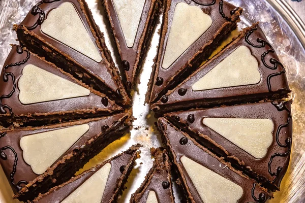 Deliciosos pedaços de bolo de chocolate Sacher — Fotografia de Stock