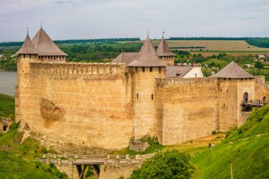 Khotyn 'de Ortaçağ Kalesi.