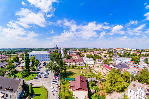 Міський пейзаж Луцька у верхній частині замку Люарту. — стокове фото