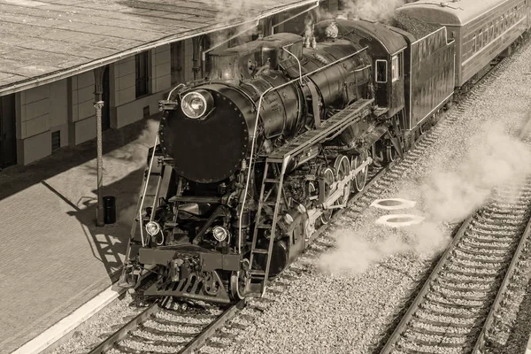 Old steam locomotive. — Stock Photo, Image