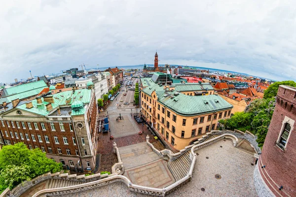 城市中心和瑞典赫尔辛堡端口视图 — 图库照片