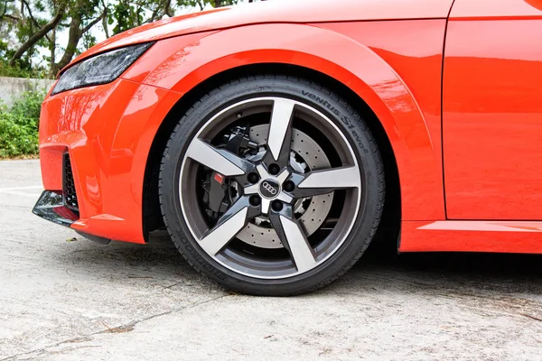 Hong Kong, Çin 4 Ocak 2018: Audi Ttrs 2018 tekerlek Jan 4 2018 yılında Hong Kong.