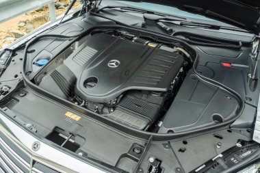 Hong Kong, Çin 1 Şubat 2018: Mercedes-Benz S 500 2018 motor 1 Şubat 2018 Hong Kong.