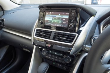Hong Kong, Çin 9 Mart 2018: Mitsubishi Eclipse Çapraz Deahboard Test sürüşü gün 9 Mart 2018 Hong Kong.