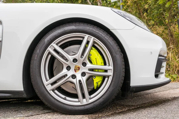 Hong Kong China Jan 2018 Porsche Panamera Ehybrid 2018 Wheel — Stock Photo, Image