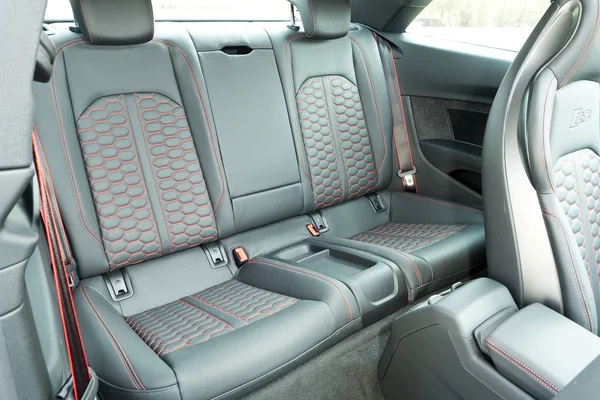 Гонконг Китай Марта 2018 Года Audi Rs5 2018 Rear Seat — стоковое фото