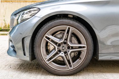 Hong Kong, Çin 13 Ağustos 2018: Mercedes-Benz C 200 2018 tekerlek 13 Ağustos 2018 Hong Kong.