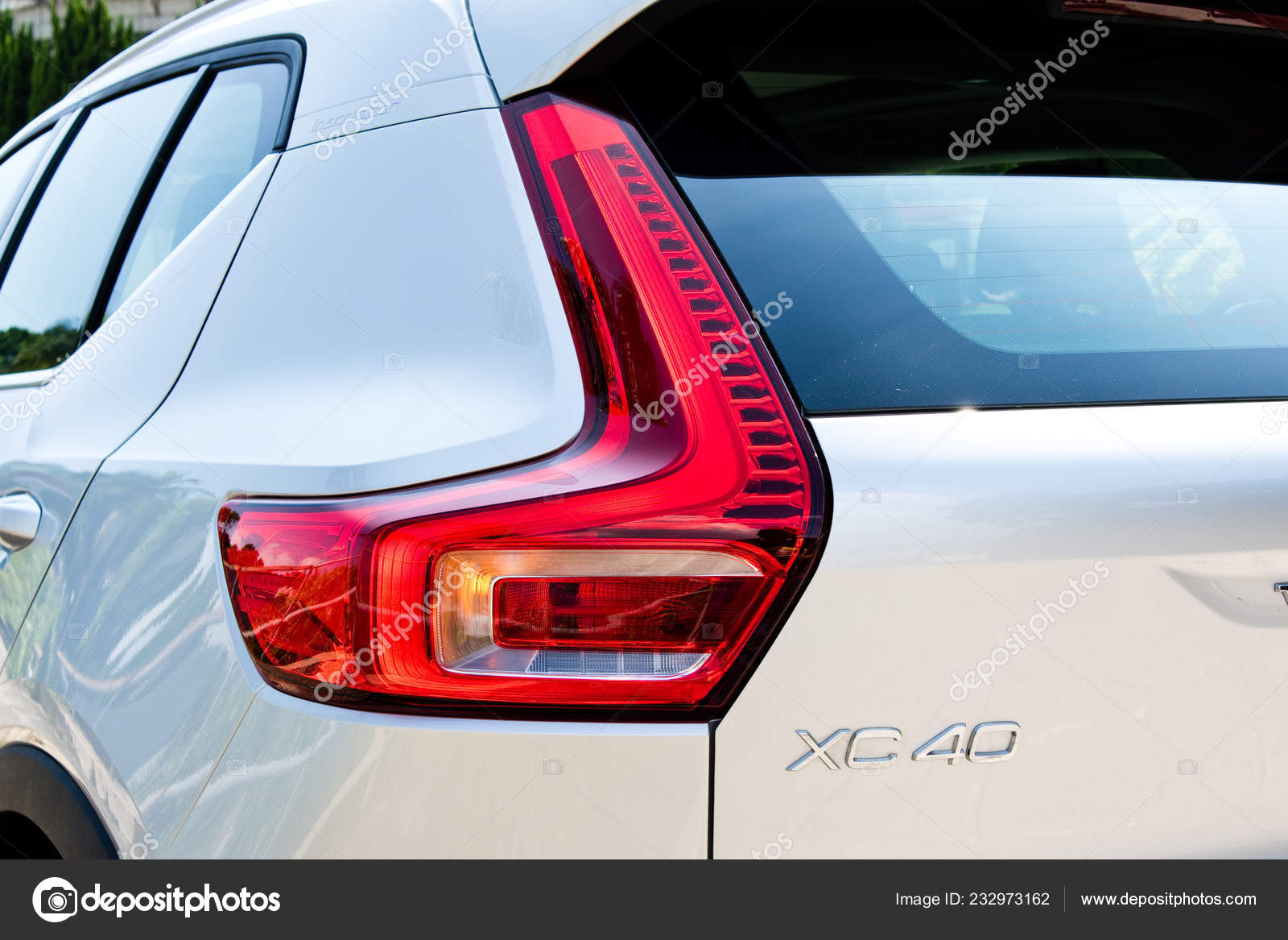 Zari 18 Hongkong Cina Volvo Xc40 18 Zadni Lampa Sept Stock Redakcni Foto C Teddyleung Zari 18 Hongkong Cina Volvo Xc40 18 Zadni Lampa Sept Stock Redakcni Foto C Teddyleung