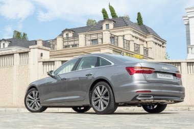 Hong Kong, Çin 31 Ekim 2018: Audi A6 55 TFSI 2018 Test sürücü gün Ekim 31 2018 yılında Hong Kong.