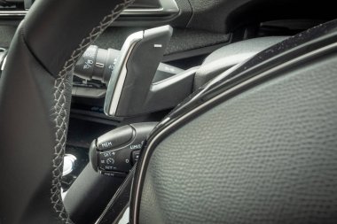 Hong Kong, Çin 21 Aralık 2018: Hong Kong Peugeot 5008 2018 vites kutusunu Shift 21 Aralık 2018.