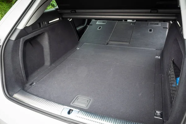 Audi A4 Avant 40 Trunk — Stock Photo, Image