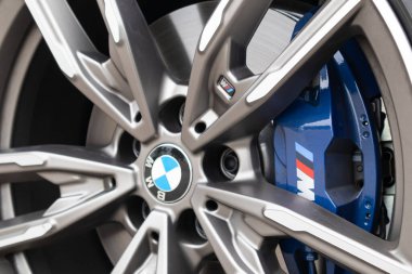 Hong Kong, Çin 13 Ocak 2020: BMW M3 Serisi M340i 2020 Wheel Jan 13 2020, Hong Kong.