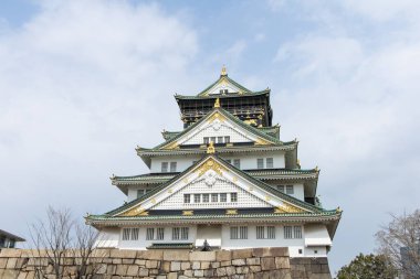 Sonbahar mevsiminde Osaka Kalesi, Japonya 'nın en ünlü kalelerinden biri..
