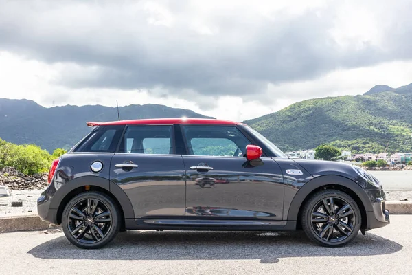 Hong Kong, Çin 6 Temmuz 2020: Mini 5 Kapı Test Günü 7 Temmuz 2020.