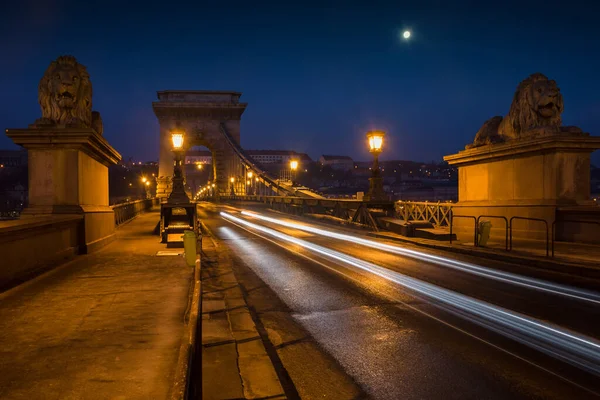 Imagem Longa Exposição Bonita Ponte Chain Budapeste Hungria Vista Trilhas — Fotografia de Stock