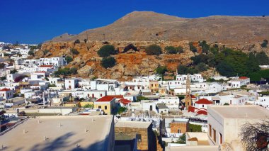 Güzel mimari geleneksel yapılar Lindos köyü, Rodos, Yunanistan