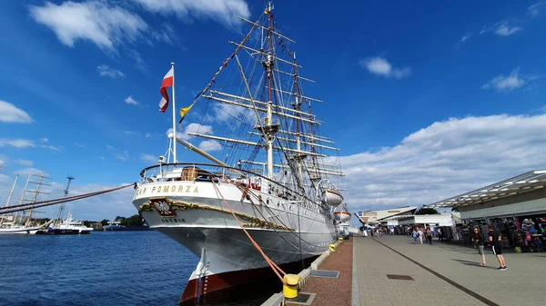 Gdynia Polonia Junio 2020 Velero Polaco Dar Pomorza Paseo Marítimo —  Fotos de Stock