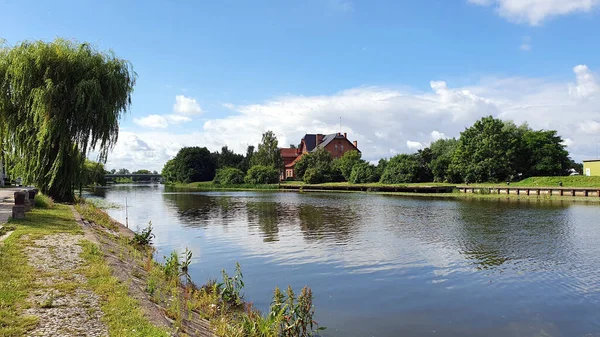 Junto Río Ciudad Polaca Elblag — Foto de Stock