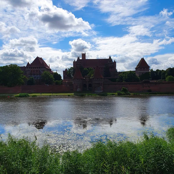 Hrad Malborku Řece Nogat Polsko — Stock fotografie