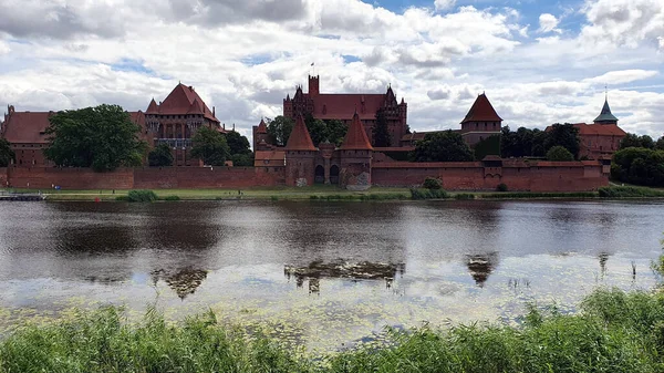 Castillo Malbork Río Nogat Polonia — Foto de Stock