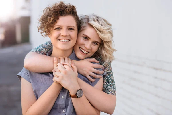 Portrait Smiling Young Lesbian Couple Hugging Each Other While Standing — Stock Photo, Image