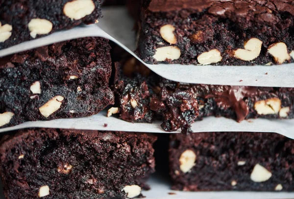 Closeup Pile Delicious Looking Freshly Made Chocolate Brownies Nuts Sitting — Stock Photo, Image
