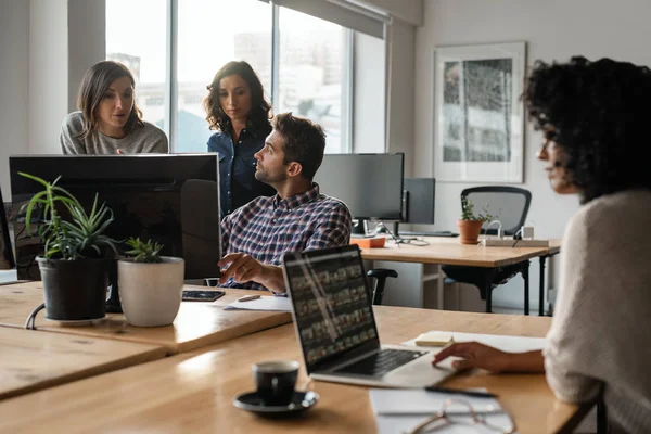 Diverse Group Young Designers Working Computer Together Desk Startup Office — Stock Photo, Image