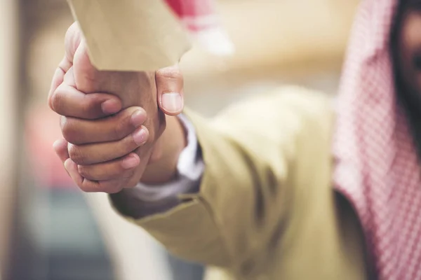 Arab Man Teamwork Shake Hands Partnerskap Concept — Stockfoto