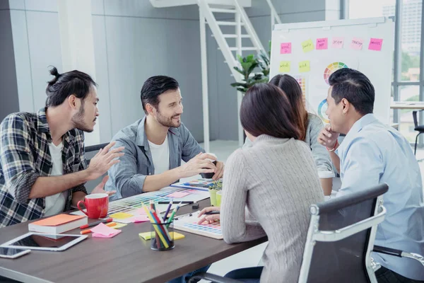 Multi Ethnics Trabajo Equipo Colaboración Reunión Equipos Concepto Comunicación Personas — Foto de Stock