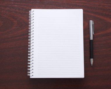 Defter ve kalem görsel kimlik için iş ve bankacılık