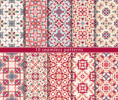 Kırmızı tonlarında on kesintisiz soyut desenler vektör kümesi. Tekstil, kitap kapakları, üretim, duvar kağıdı, baskı, hediye paketi için dekoratif ve tasarım öğeleri.