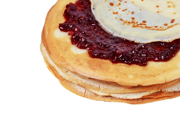 Stapel Pfannkuchen Mit Marmelade Auf Weißem Hintergrund — Stockfoto