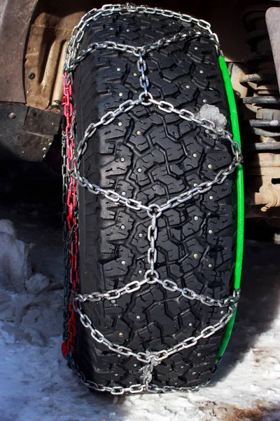 Las Cadenas Nieve Para Coche Ruedas —  Fotos de Stock