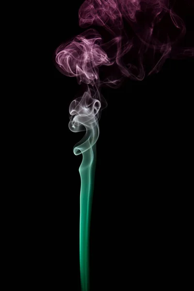 Fumée Verte Ondulée Sur Fond Noir — Photo