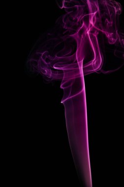 Yeşil siyah arka plan üzerine duman hareketi