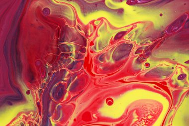 Lüks kırmızı bir boyanın soyut bir resmi.